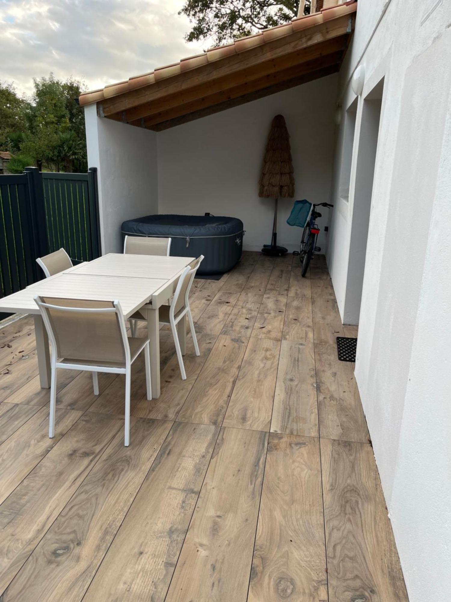 Les Palmiers Villa Challans Kültér fotó
